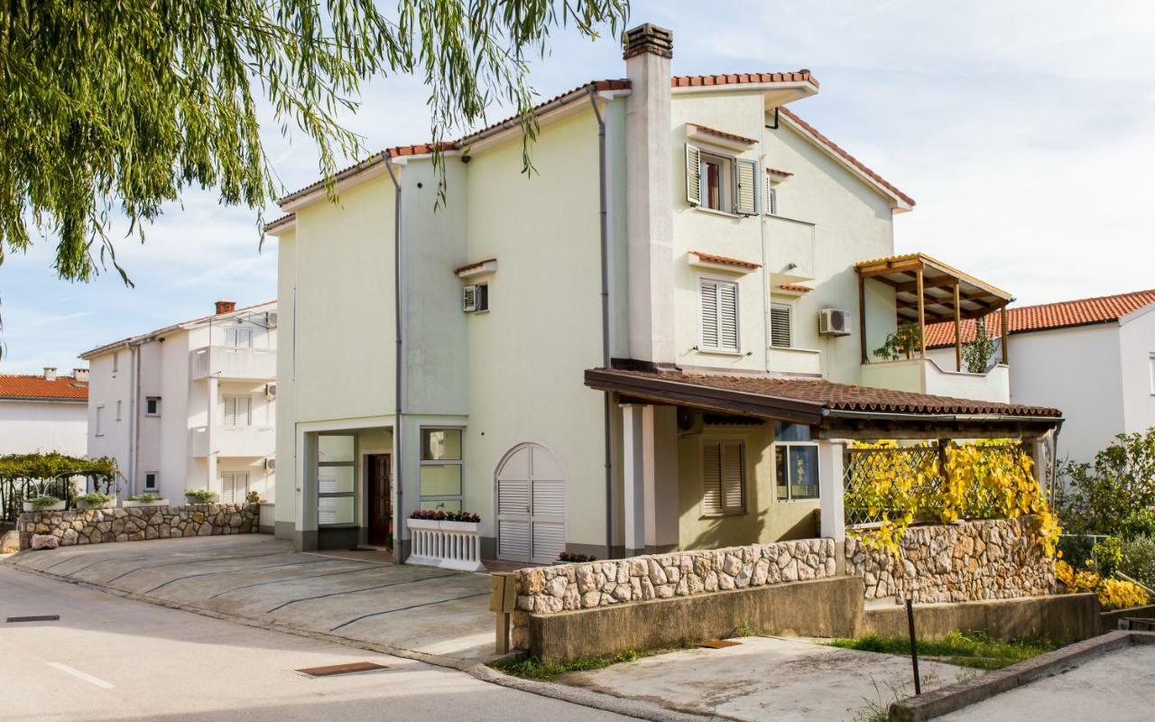 Apartments Luka Baška Extérieur photo